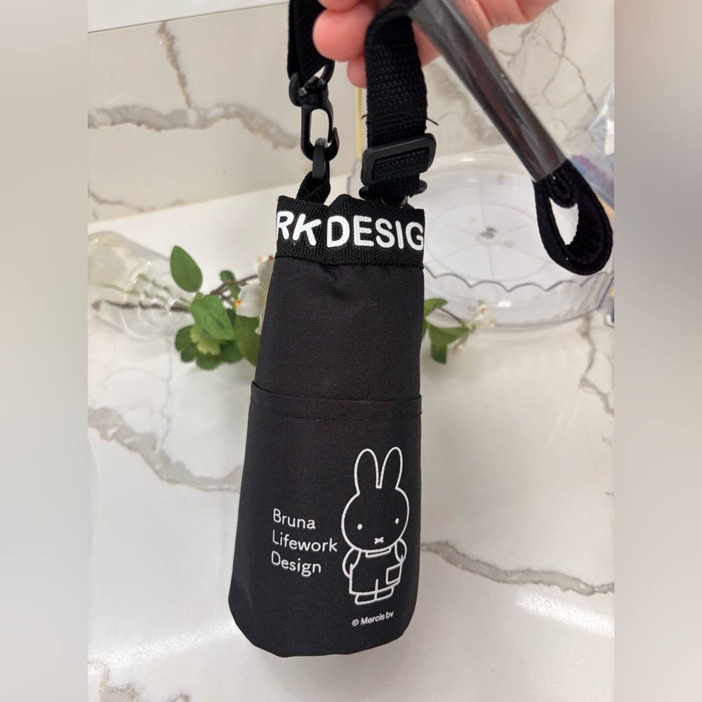 Miffy🐰🩶Black Beverage Tote Bag